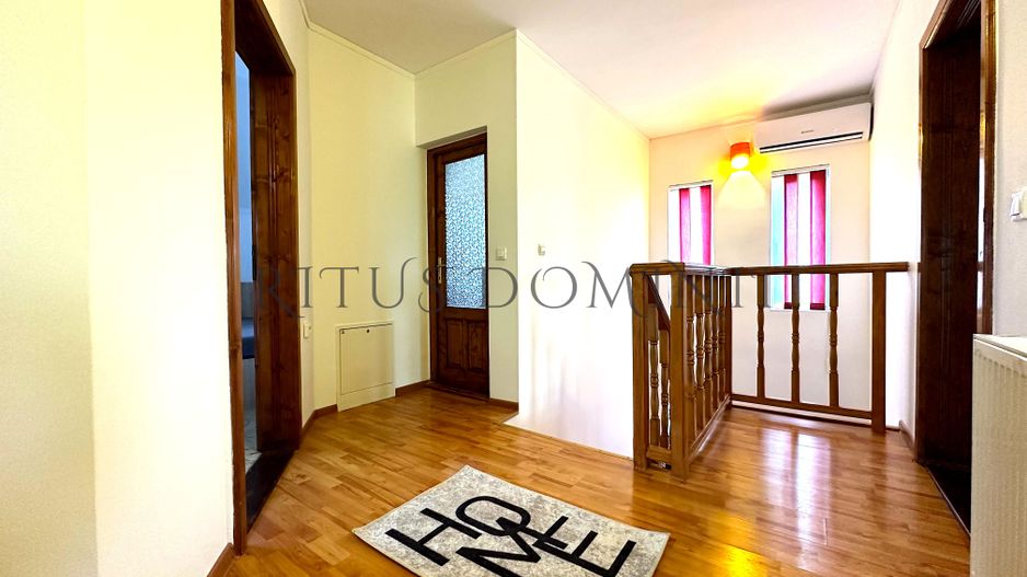 Vila Superba cu 6 Camere, Amenajata Echipe Muncitori, Oncea, 200mp - Poză 7