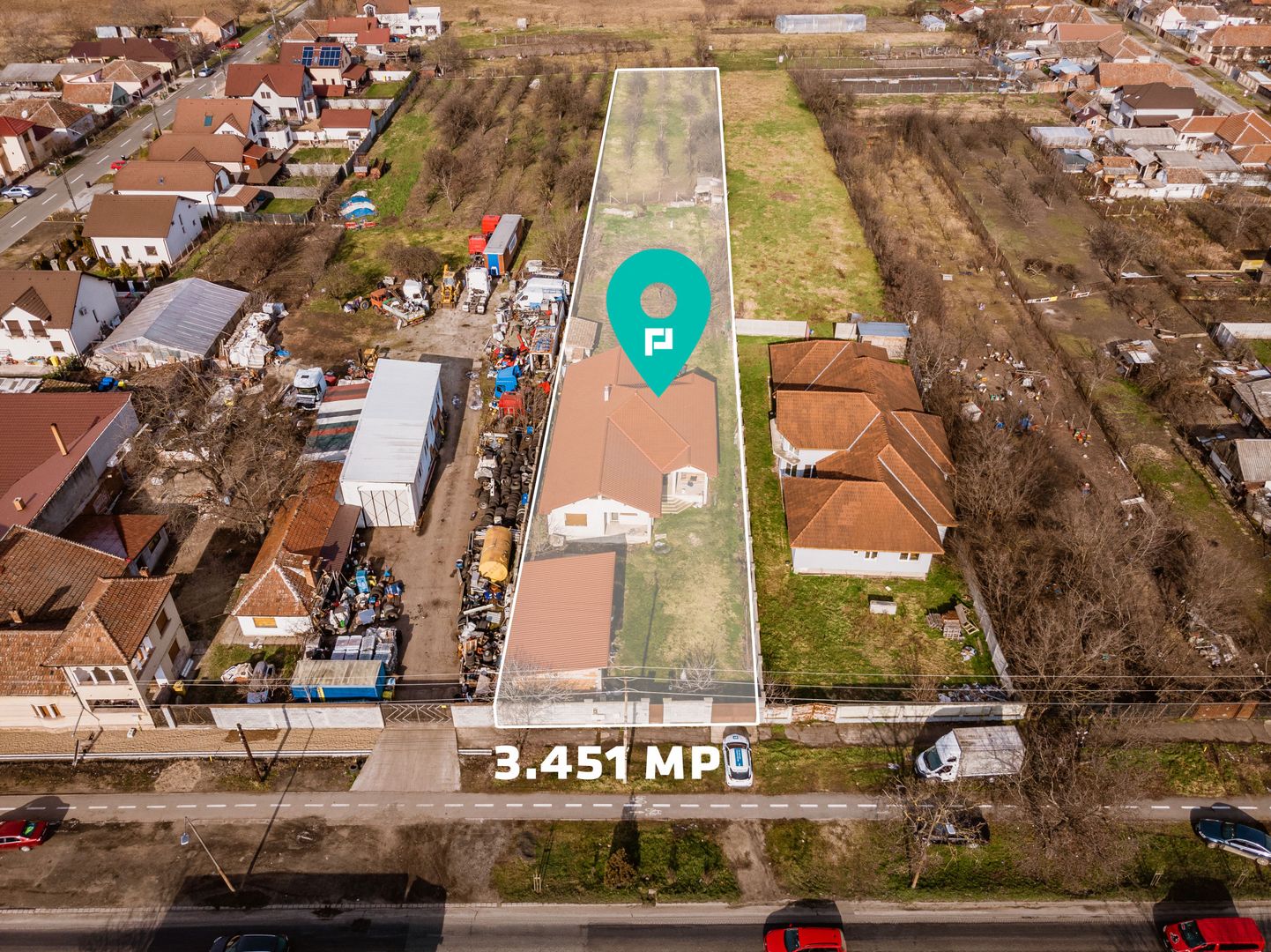 Casă la sol cu teren de 3.451mp în Gai - Poză 1