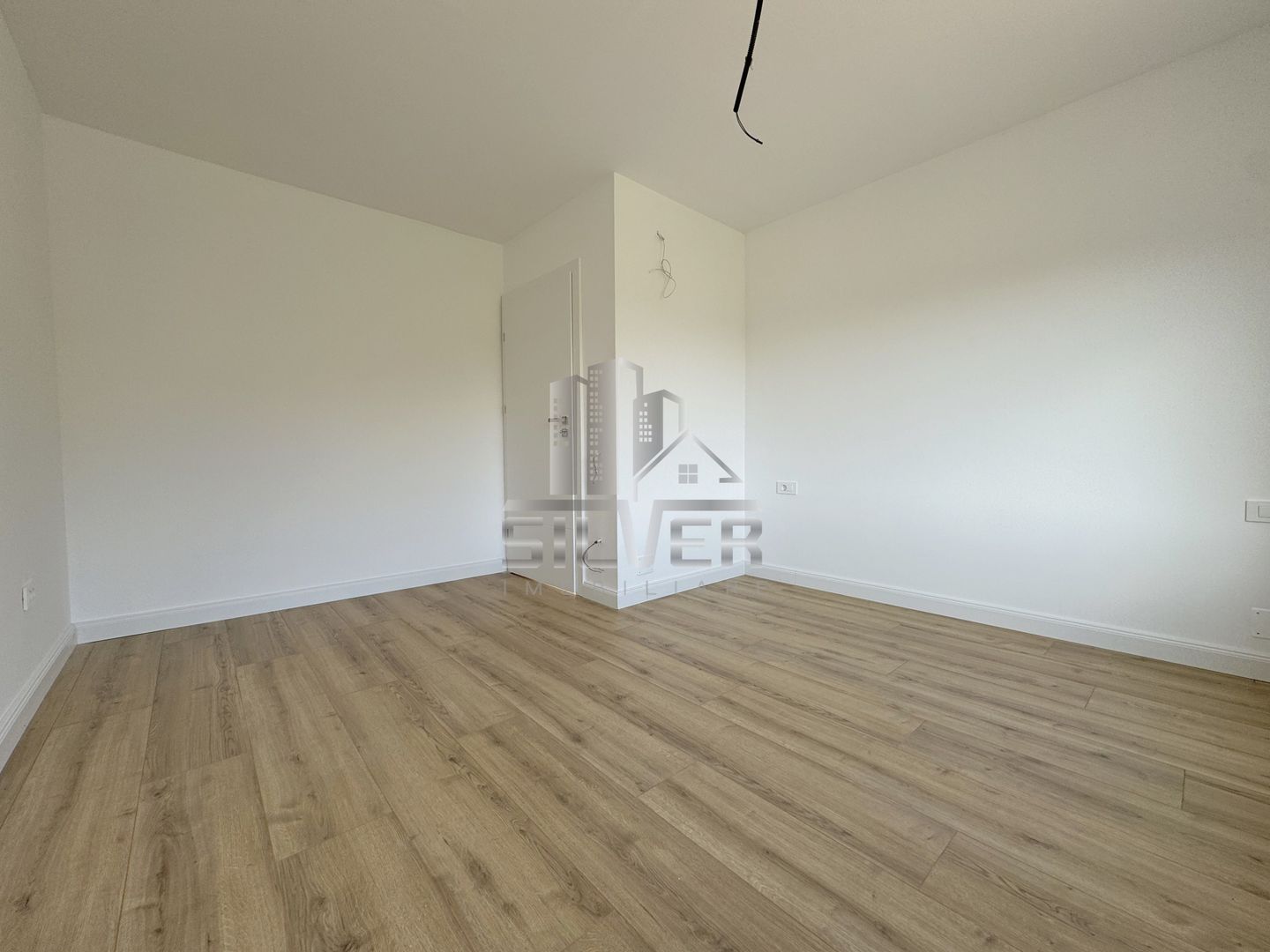 Casa individuala recent finisata cu teren de 425! - Poză 17