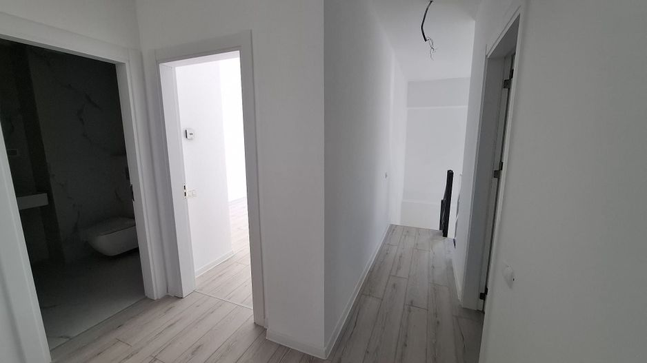 4 camere  Bloc Nou Rezidential Birouri L330 GranVia Lake View - Poză 8