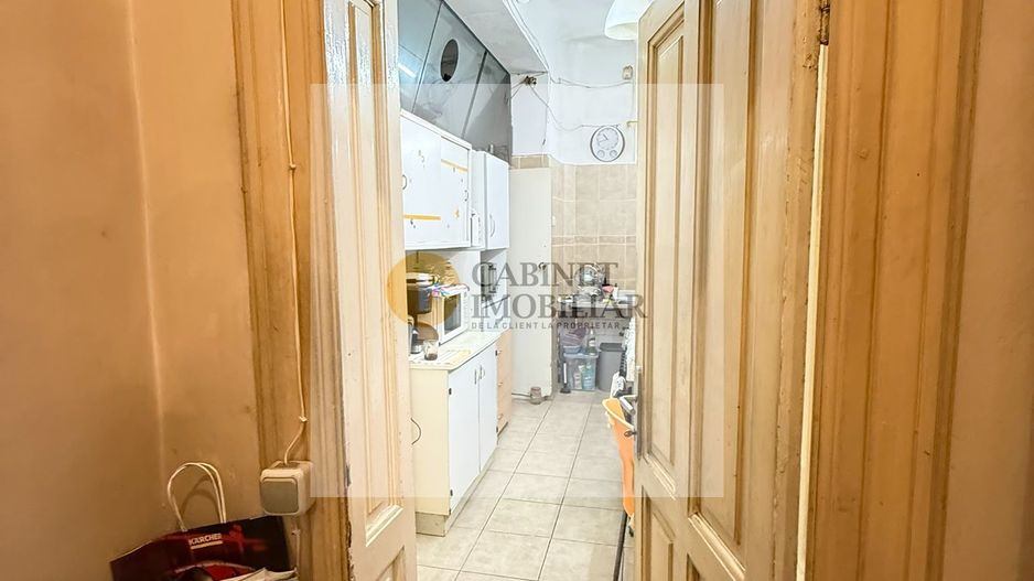4 camere + vestibul I Parter I Romana - Poză 7