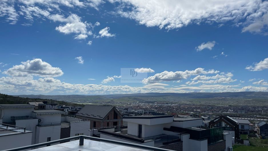 Casă de închiriat | Terasă Panoramică | Piscina | Cartier Voroneț - Poză 2