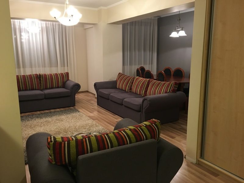 🏡 3 Camere 130 mp | Mobilat Lux | Parcare Subterană | Centrală| Cartier Latin - Poză 1