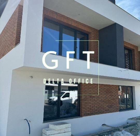 Unitate duplex 193mp utili +65 terase circulabile + 200 mp teren, Voronet - Poză 9