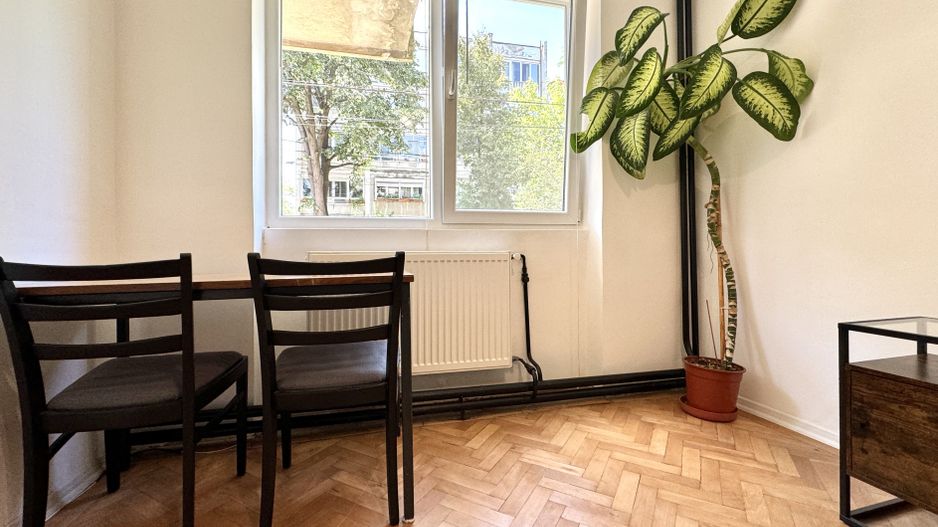Apartament 2 camere, primitor, cu garaj, in zona Centrala-Universitate - Poză 4