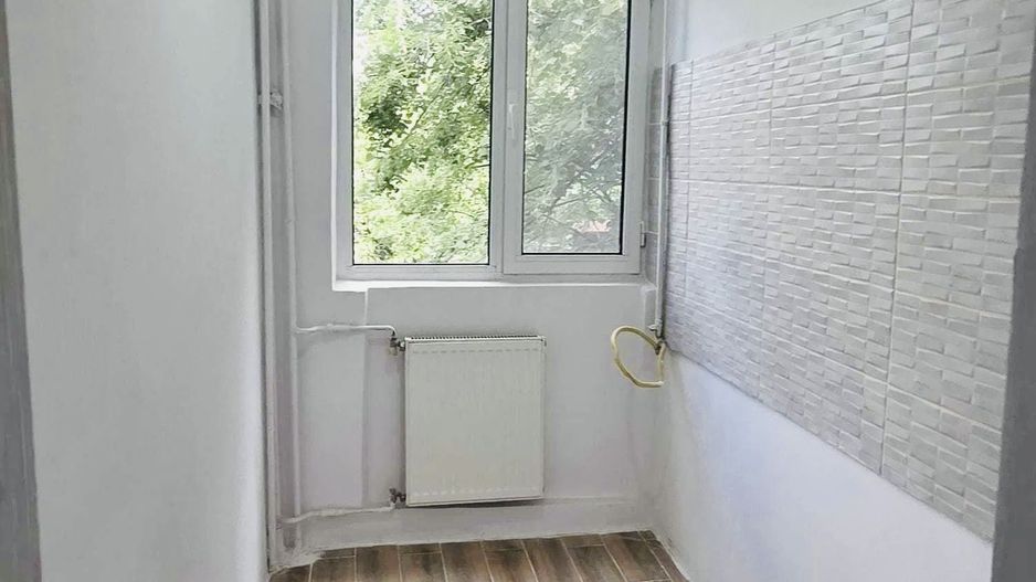 Sagului – Piața Doina | 2 Camere | Etaj 3 | Renovat Recent | Aproape de Tot - Poză 3