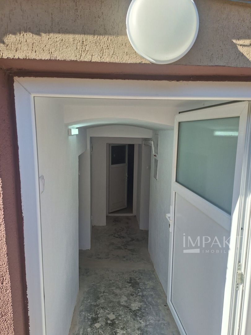 Spațiu comercial 50 mp de închiriat | Gruia | 3 încăperi - Poză 12
