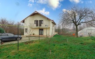 Casă cu 3 dormitoare și 2600 mp teren - Poză 2