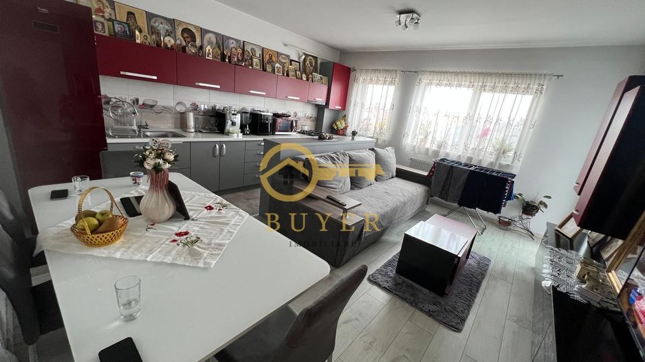 Apartament cu 3 cam mobilat si utilat- Etaj 2, balcon- zona Brana - Poză 1