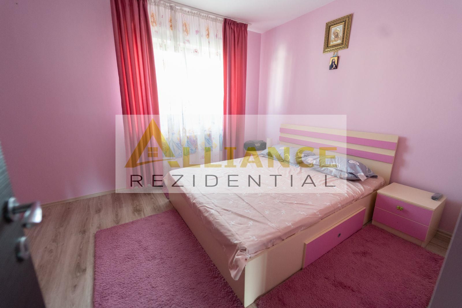 TREND Vila P+1+M 4 Camere 2 Bai Mobilata +2 Parcari - Poză 3
