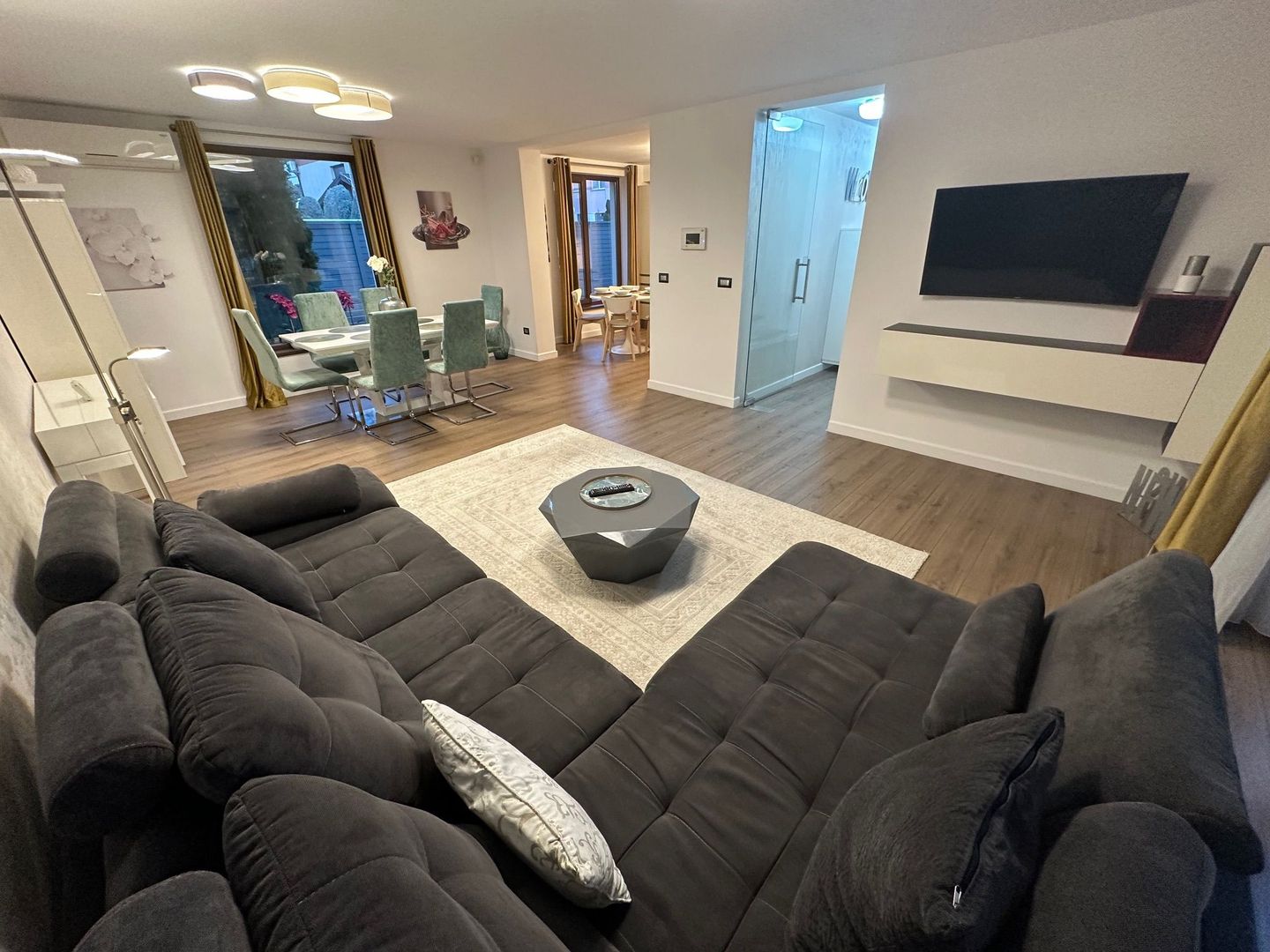 O casa cu personalitate - Poză 7