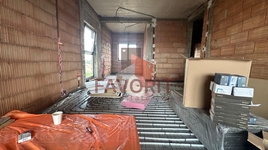 3 camere | 83 mp | Gradina proprie 50 mp | Bloc nou | dressing | 2 bai - Poză 6