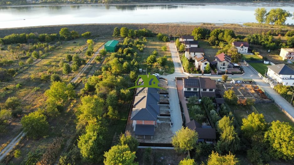 Casa noua P+E zona Lespezi-Goranu la 2,5km min de oras - Poză 1