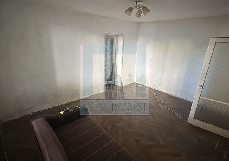 Apartament 3 camere  Tractorul - Poză 2