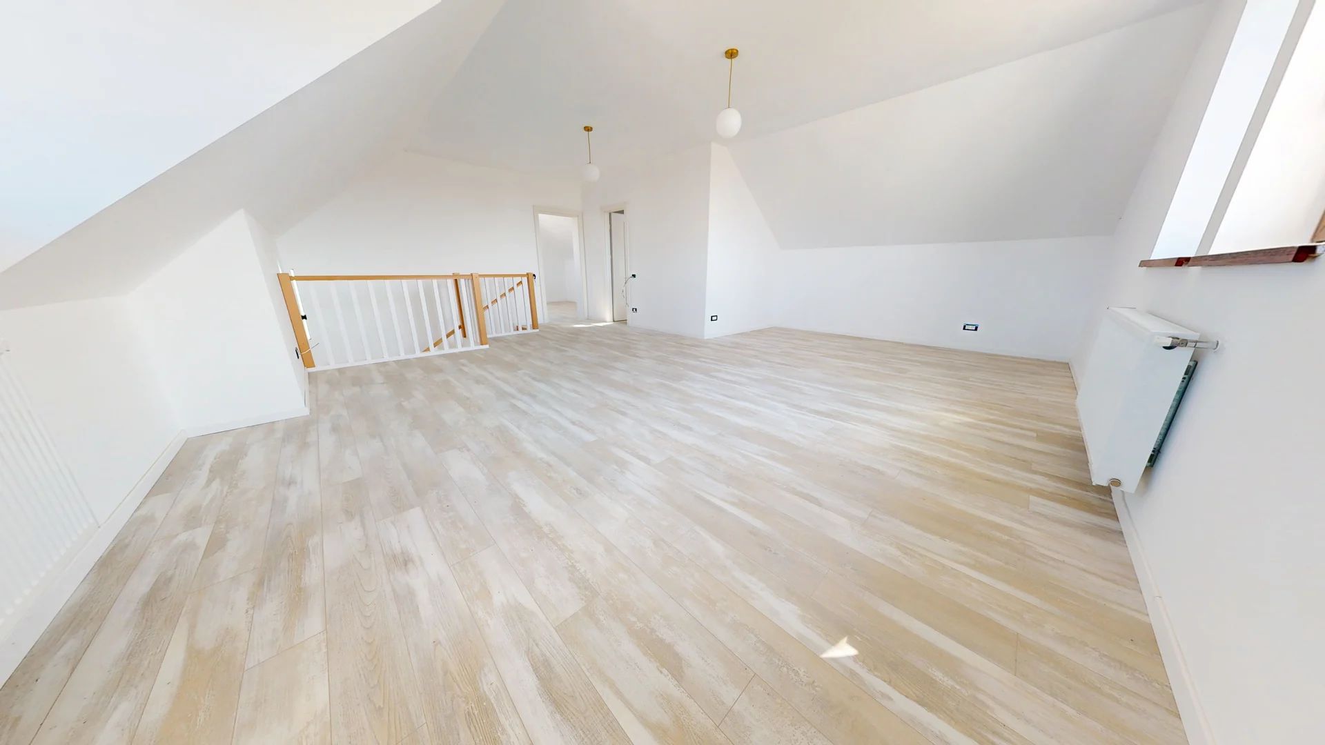 Vila cu stil in Izvor-Tarlungeni - Poză 11