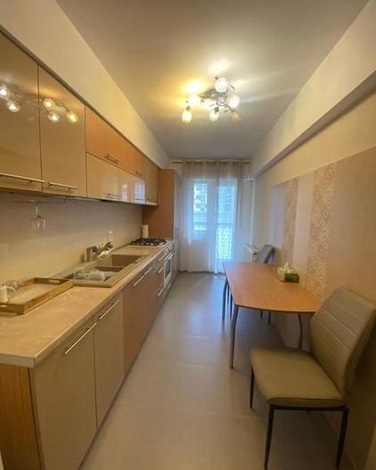 Apartament luminos, parcare inclusă, complex privat 2020 - Poză 4