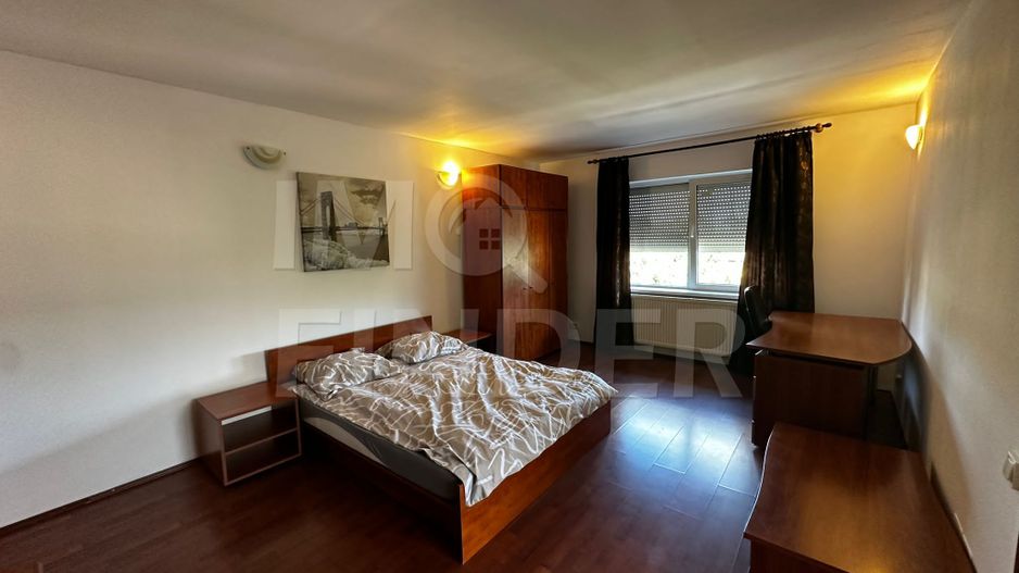 Inchiriere apartament 3 camere in Vila, Central - Poză 8