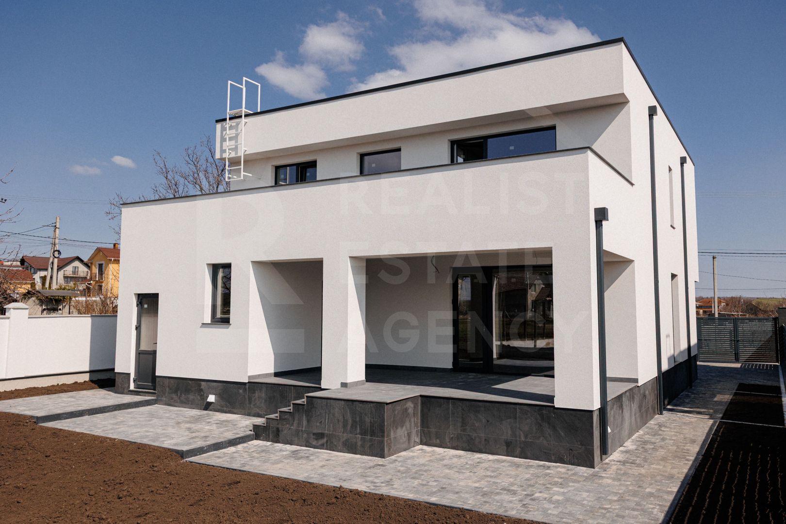 Vânzare, Hi-Tech, 2 nivele, 4 camere, strada  A. Lăpușneanu, Budești - Poză 5