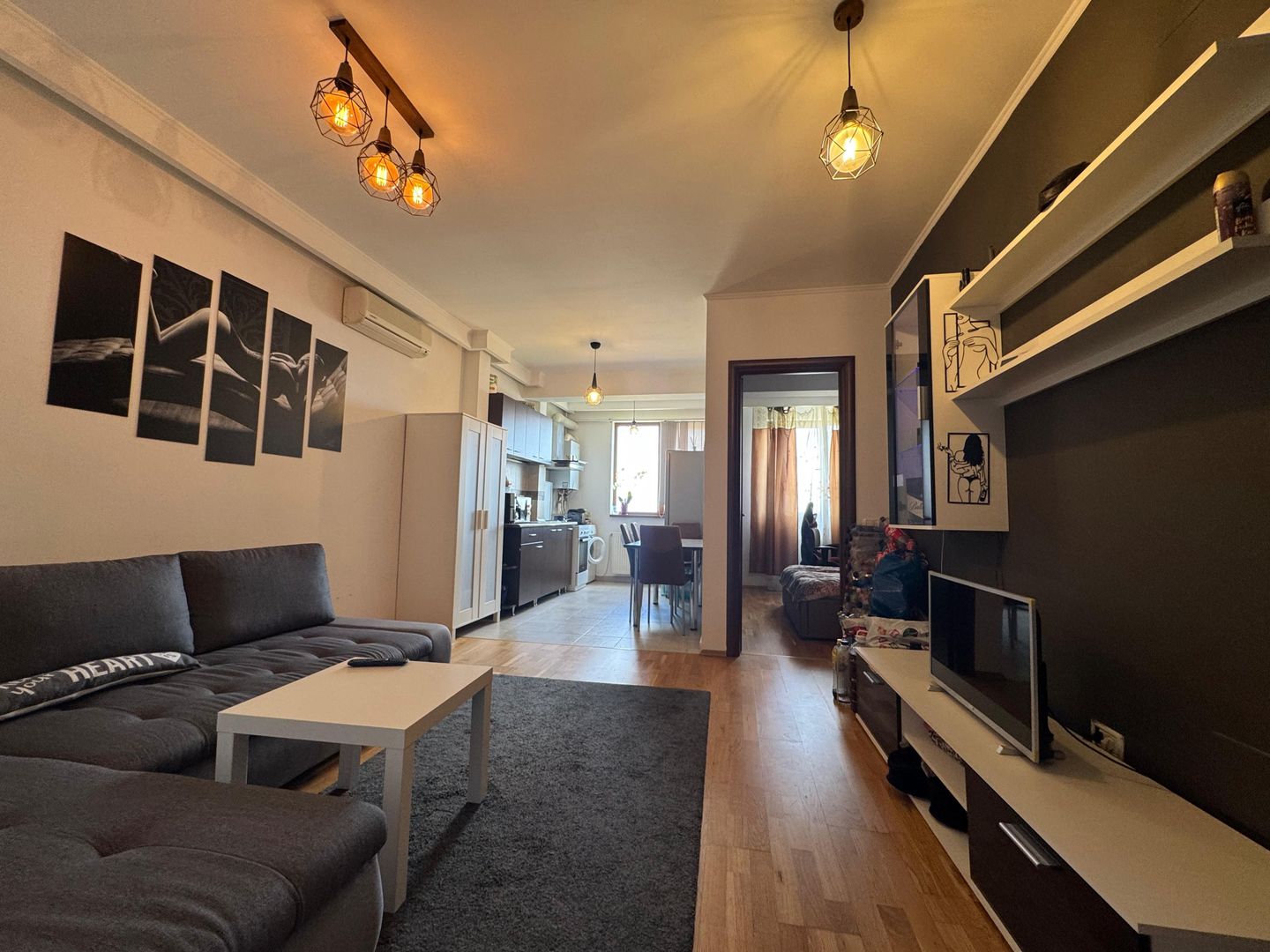 2 CAMERE| SISESTI - Poză 1