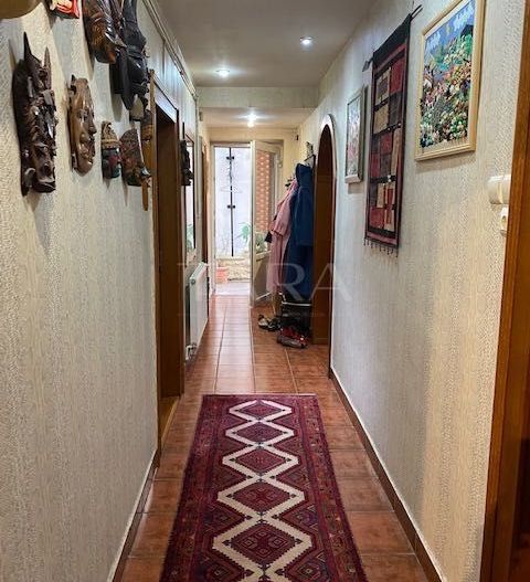 partament 3 camere, 98 mp + curte 150 mp – Andrei Mureșanu - Poză 3