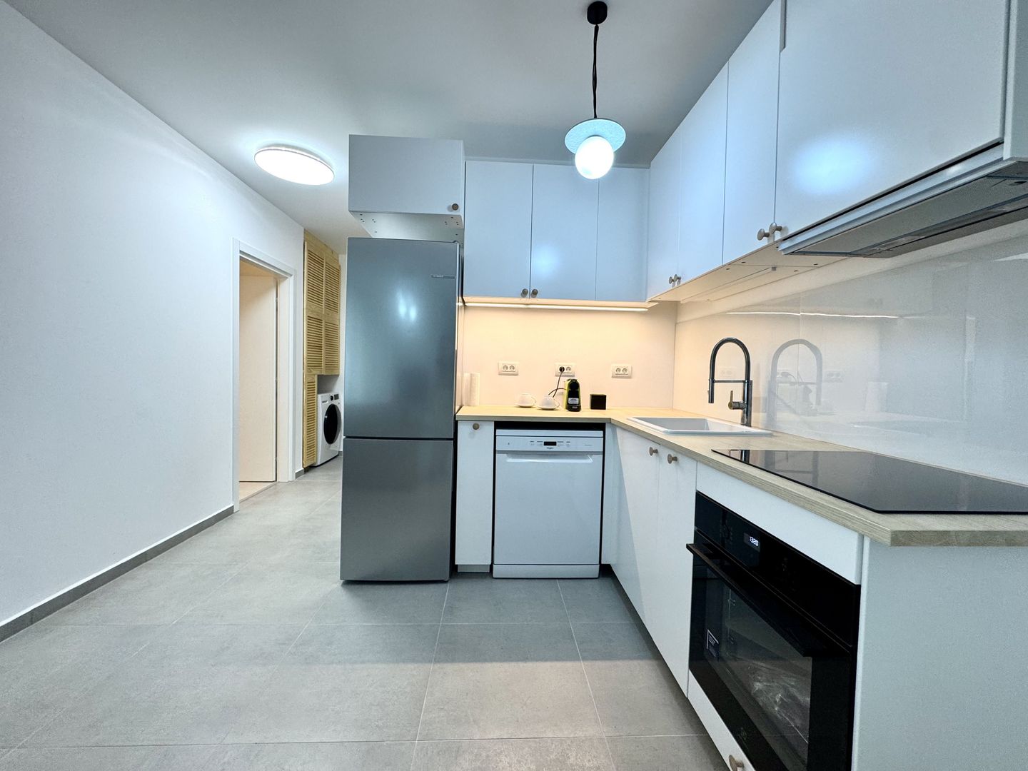 3 camere modern, vedere panormica spre pădurea verde, zona Lipovei - Poză 8