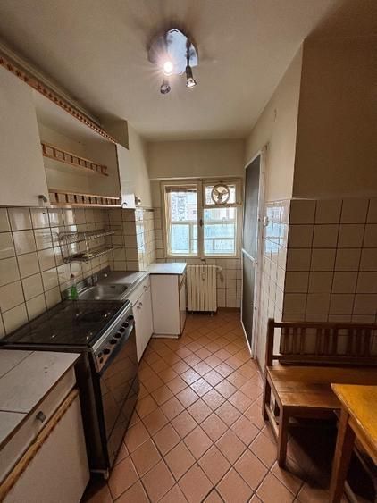 Vânzare Apartament 3 Camere Decomandat Bulevardul Decebal / Piața Alba Iulia - Poză 7