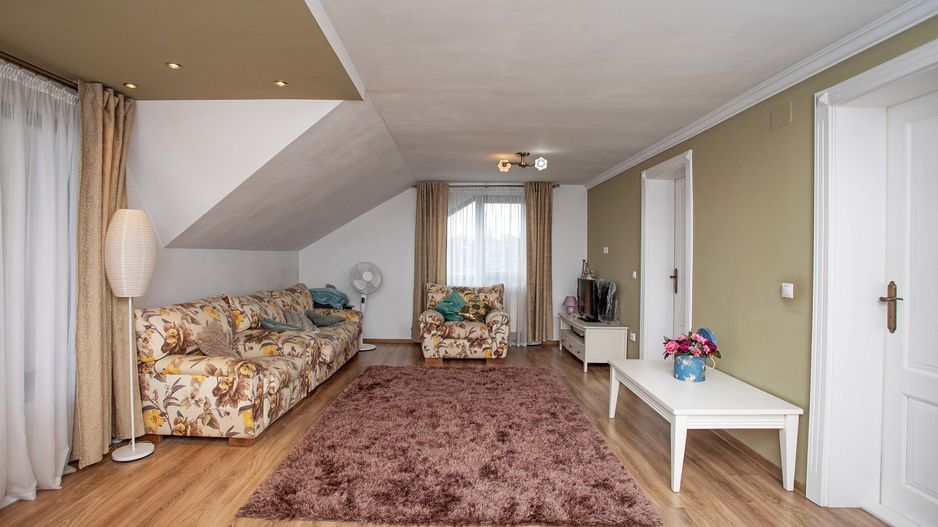 Vilă P+M, Clujului, 190 mp, teren 520 mp, singur în curte. 230 000 E - Poză 33