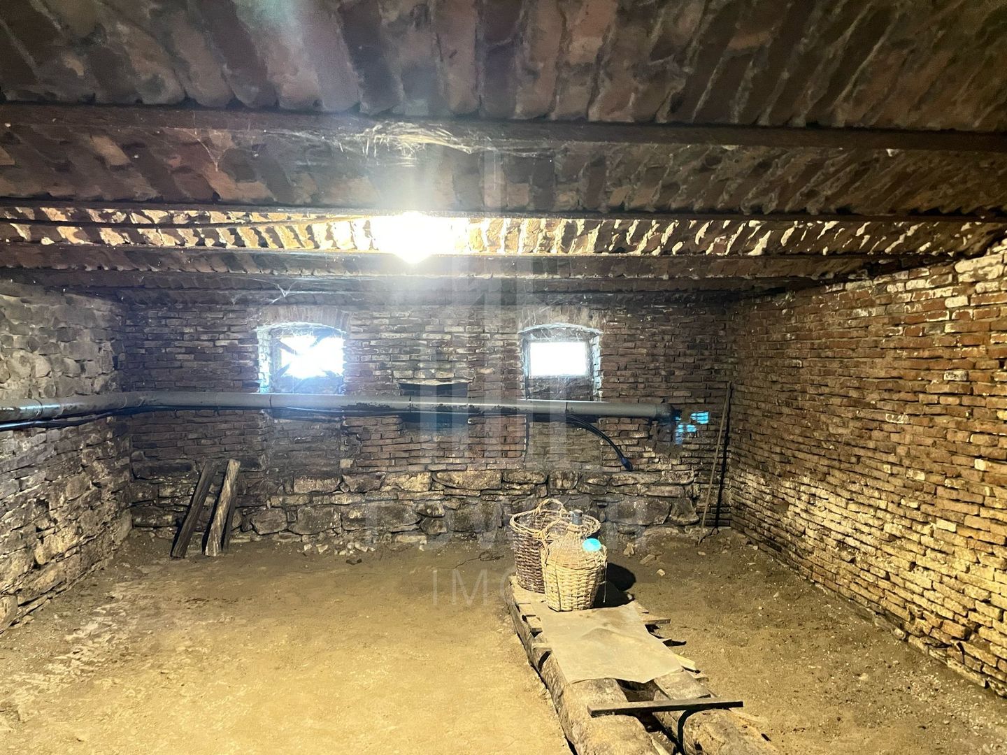 Casa de vanzare - teren 1400 mp - Laslea , Sibiu - Poză 3