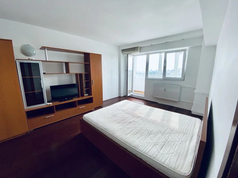 Garsoniera atragatoare si compacta, Mega Mall Iancului - Poză 1