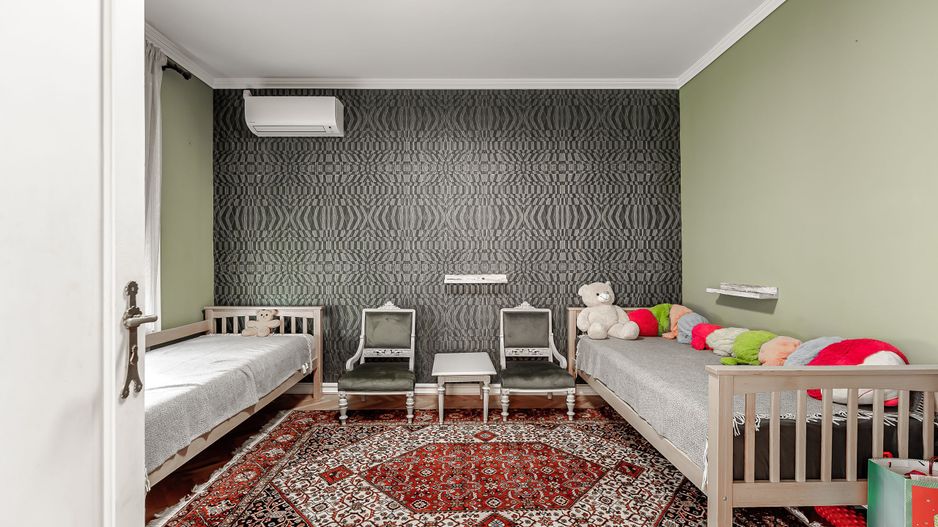 Apartament cu 3 camere ultracentral cu garaj - Poză 5