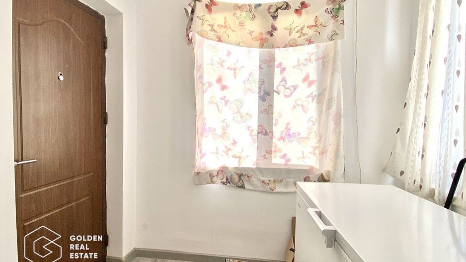 Casă de vânzare în Titu, jud. Dâmbovița, amenajată complet - Poză 10