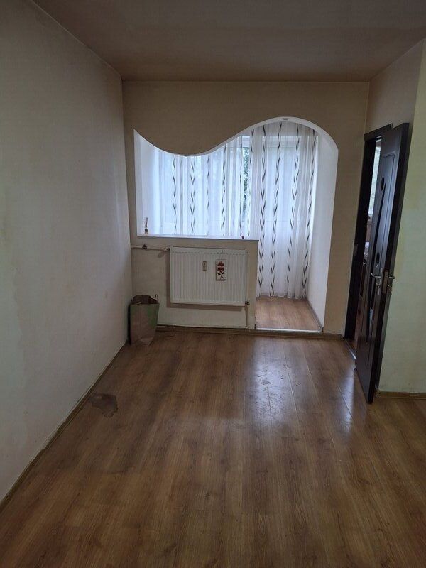 GARSONIERA  METROU ZONA TITAN - Poză 2