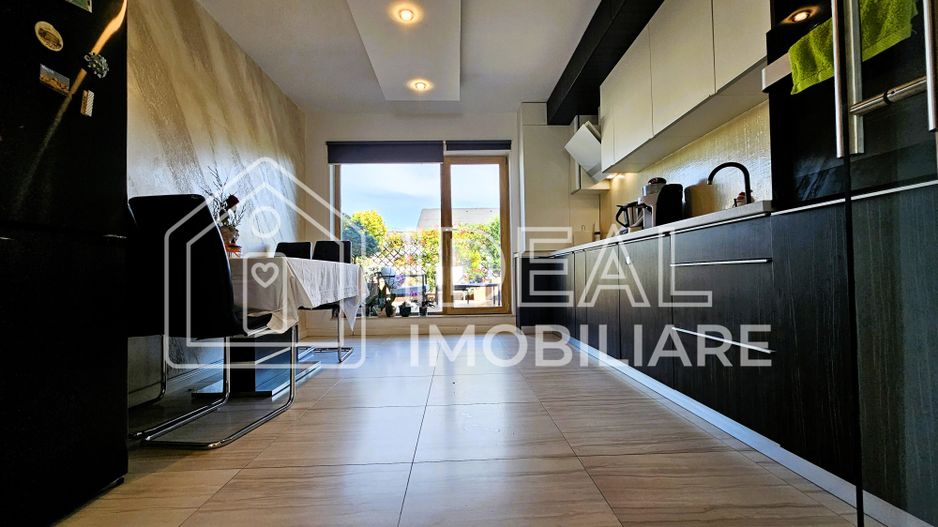 Penthouse modern cu 165 mp utili și 50 mp terasă,  Calea Cisnadiei - Poză 7