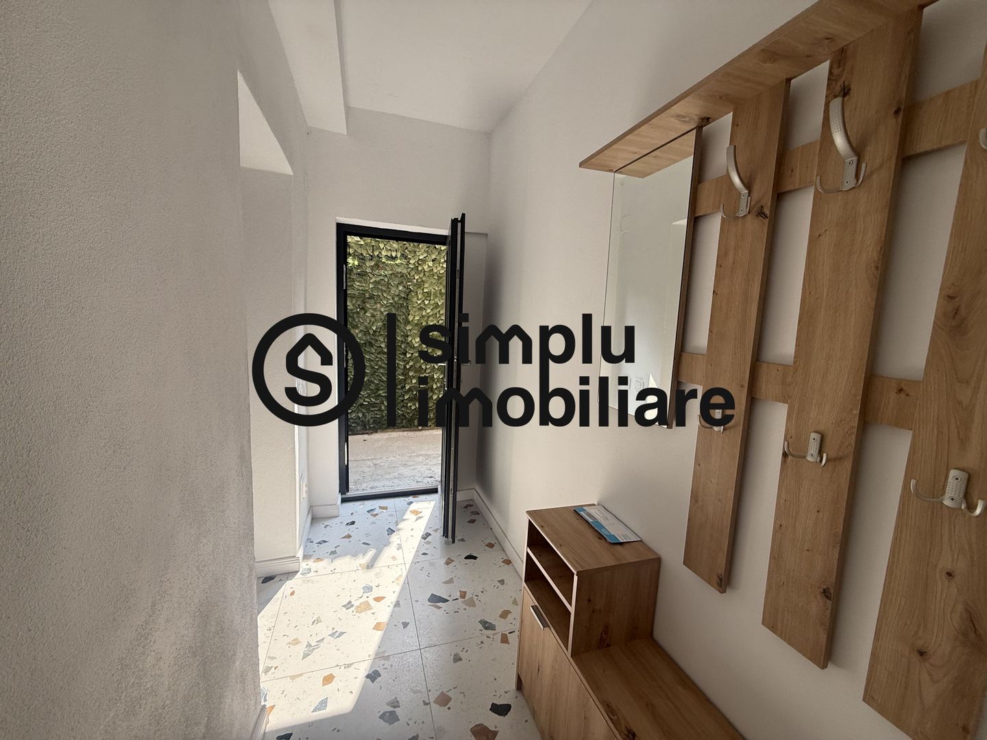 Garsoniera, ultracentral - 400 Euro - Poză 4