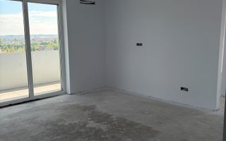 Apartament decomandat | 3 camere | 2 bai | 2 terase | parcare | Junior - Poză 3
