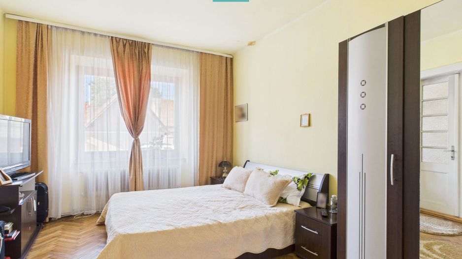 Casă cu 4 camere, curte și atelier mecanic - Sebeș - Poză 5