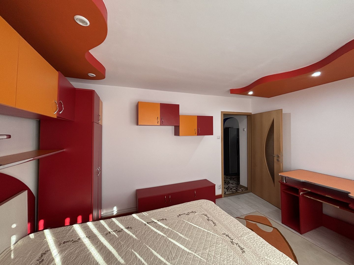 Apartament generos 2 camere - Poză 8