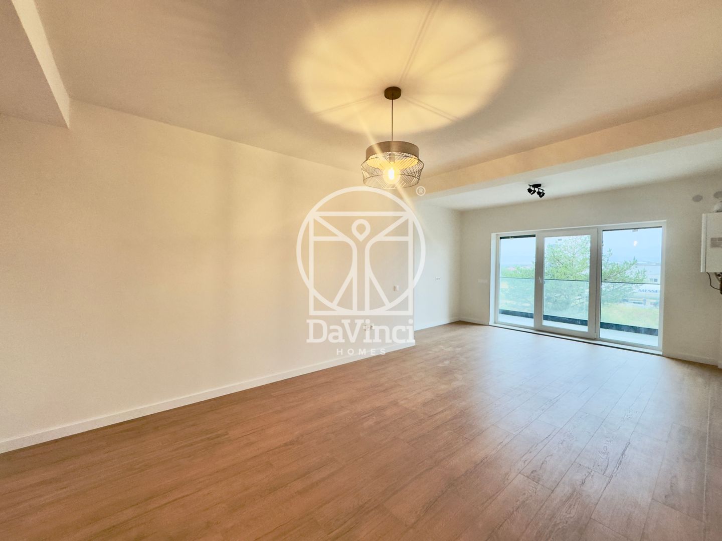 Apartament 2 camere, intabulat, finisat la cheie (STB-35E-Mo-ap.5) - Poză 3