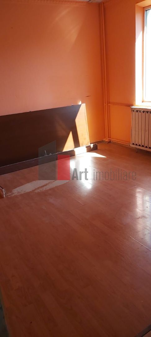 Vânzare apartament 3 camere Apărătorii Patriei - Spiru Haret - Poză 3