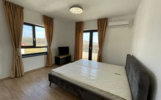 Penthouse de închiriat – 120 mp utili + terasă de 60 mp la 650 euro - Poză 6