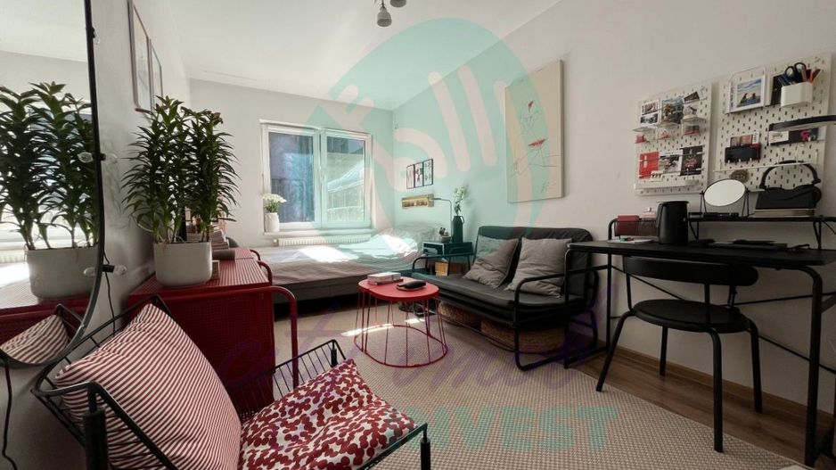 Garsoniera renovată 5 minute Parc Cișmigiu | Imobil fără risc | Centrală proprie - Poză 1