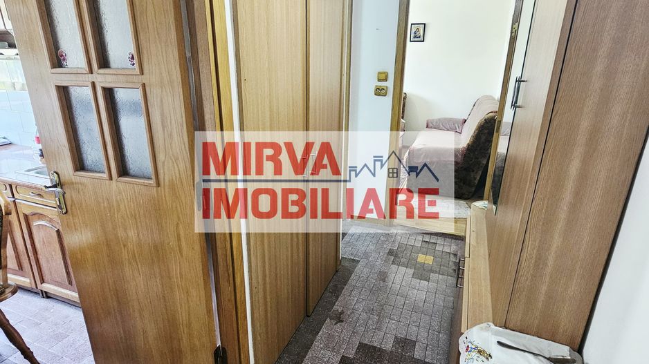 Vanzare apartament 2 camere, mobilat si utilat, zona Vest - Poză 16