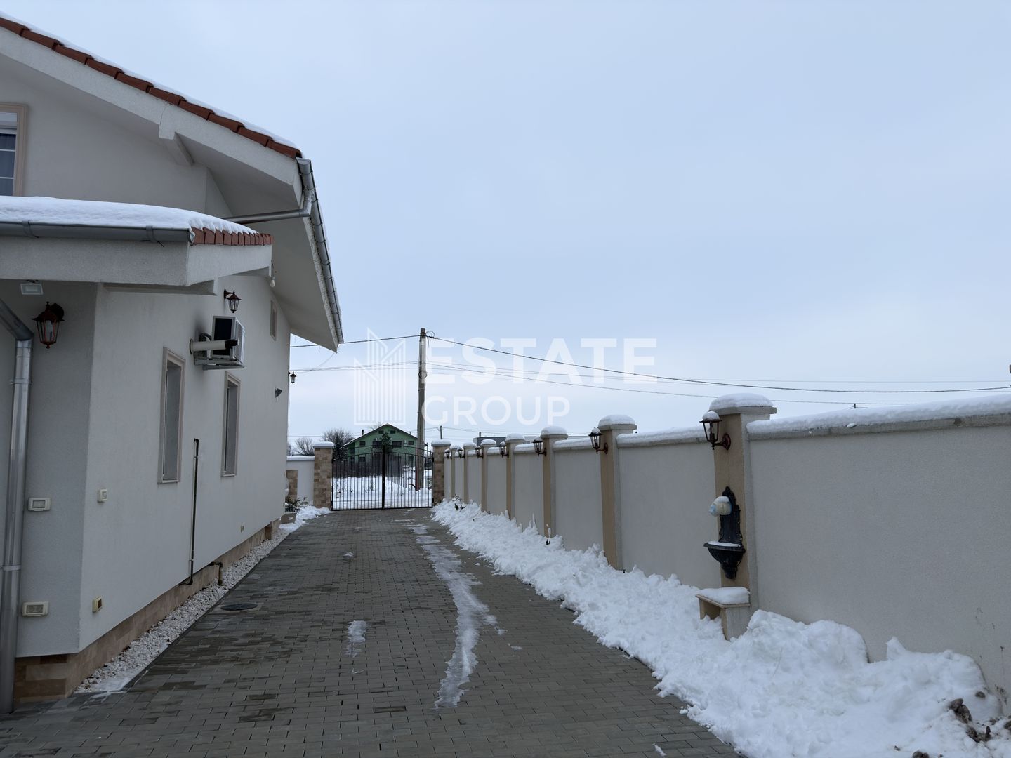 Casa individuala cu 5 camere in Dumbravita - Poză 16