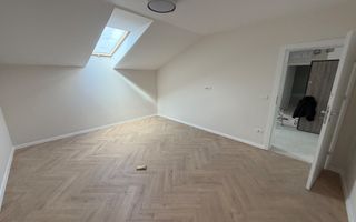 NOU. Disponibil imediat. Decomandat. Zona Soarelui - Poză 2