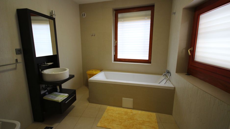 Casa pretabila birouri, camin de batrani - Poză 17