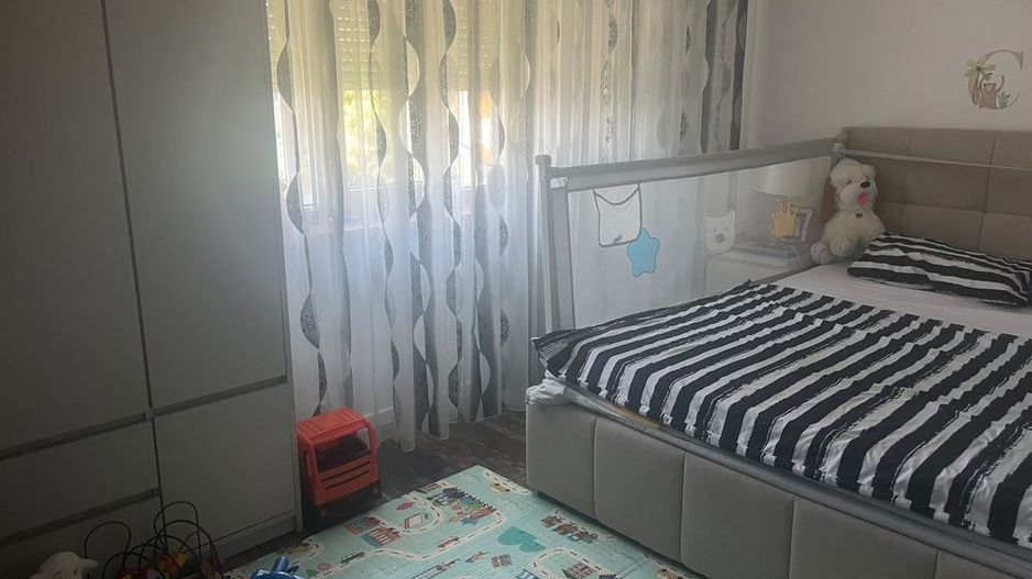 Apartament 2 camere Rovine - Poză 1