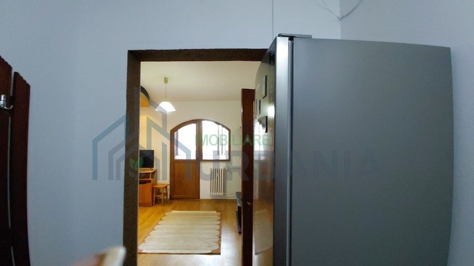 Apartament 2 camere semidecomandat, mobilat, zona Tătărași - Poză 4