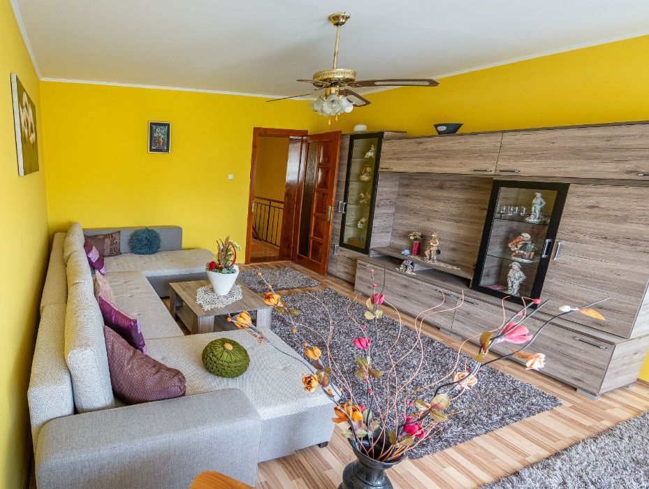 De vânzare casă cu etaj - Poză 4