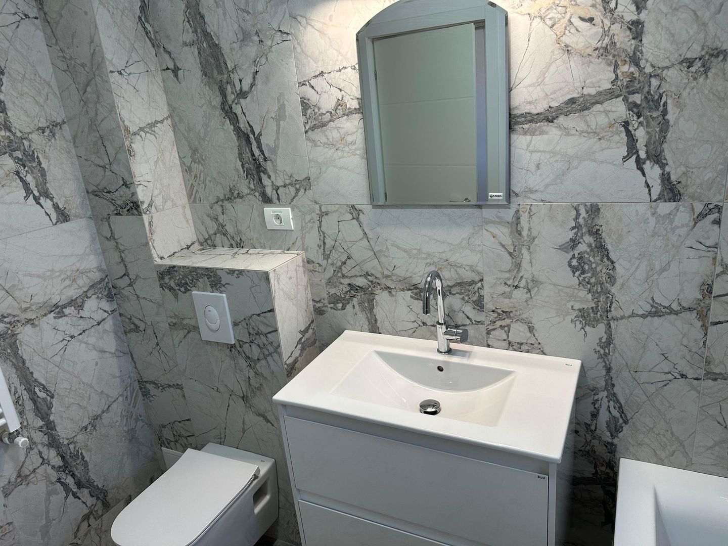 Casa moderna cu mansarda |de inchiriat | Voluntari - Poză 40