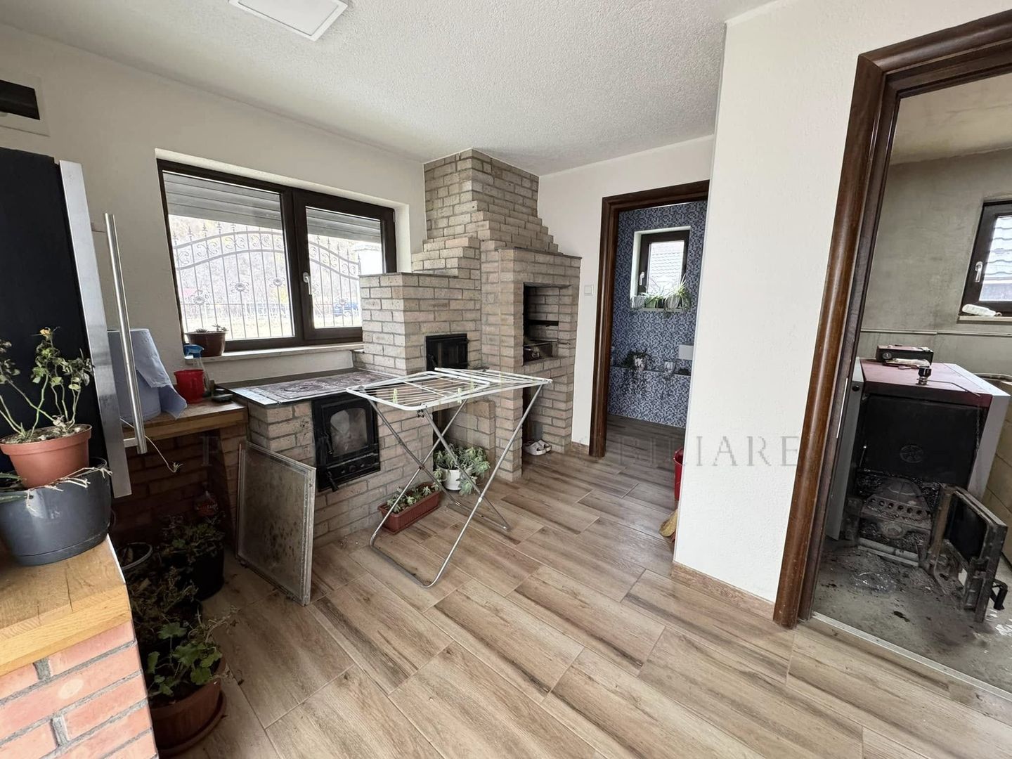 Vila de Lux la 13 km de Onesti - Poză 20